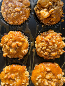 PUMPKIN STREUSEL MUFFINS