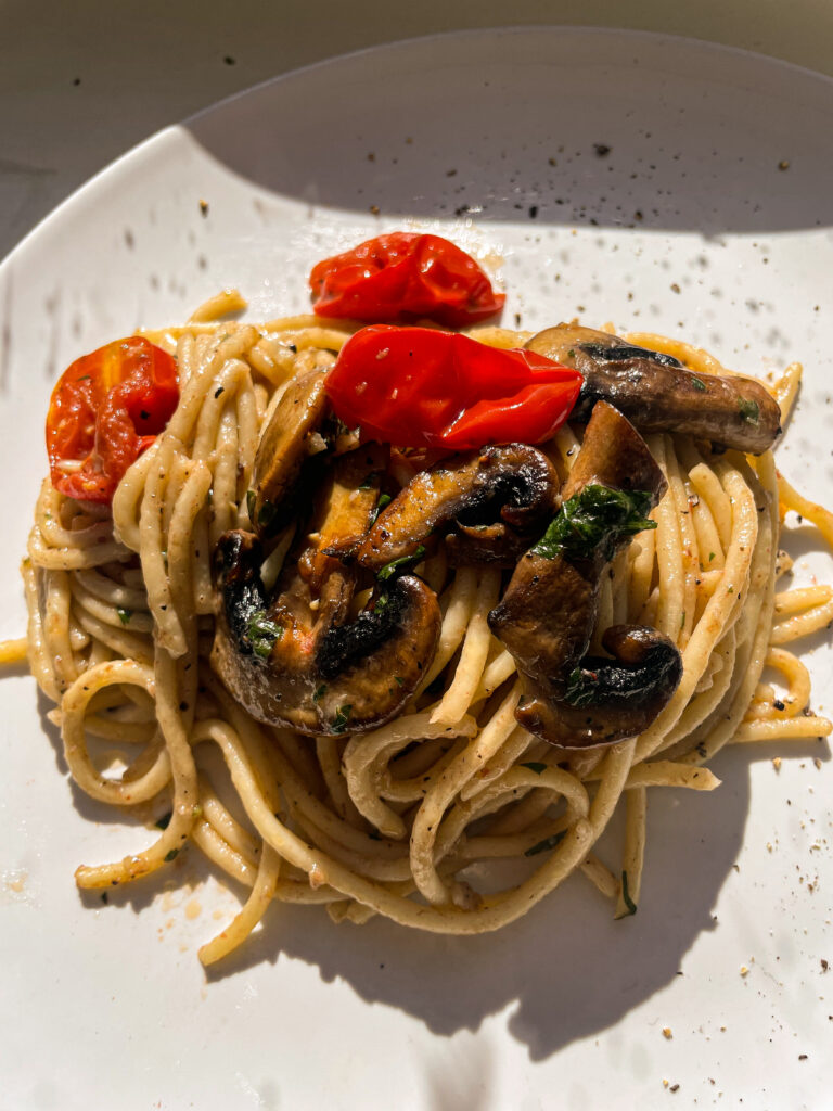 TOMATO MUSHROOM PASTA