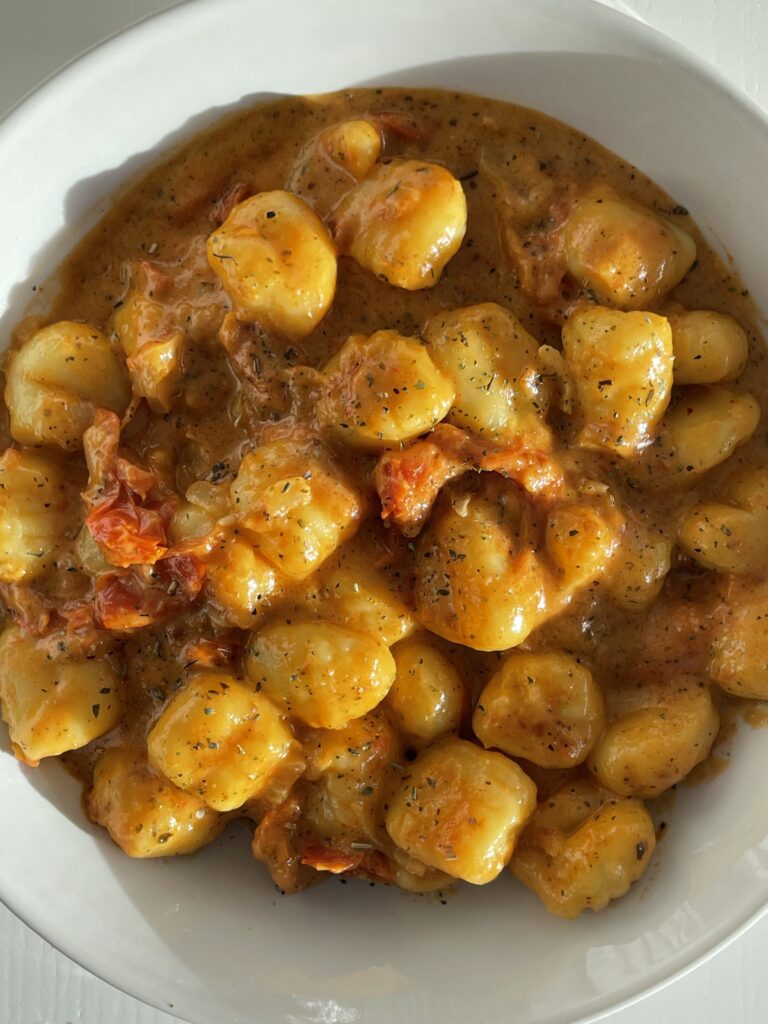 EASY CHEESY GNOCCHI