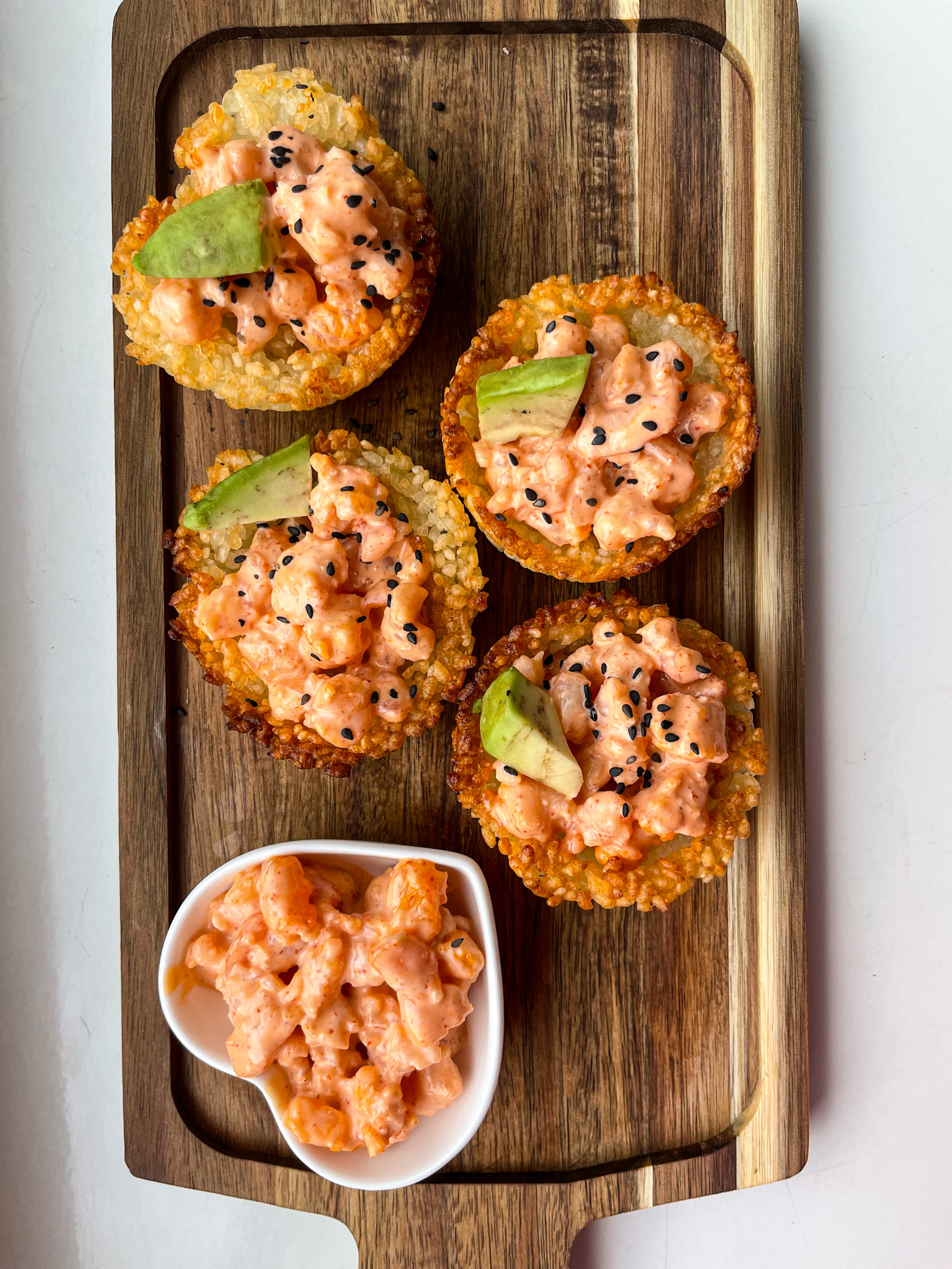 SPICY SHRIMP CRISPY RICE CUPS – Bakeanna recipes