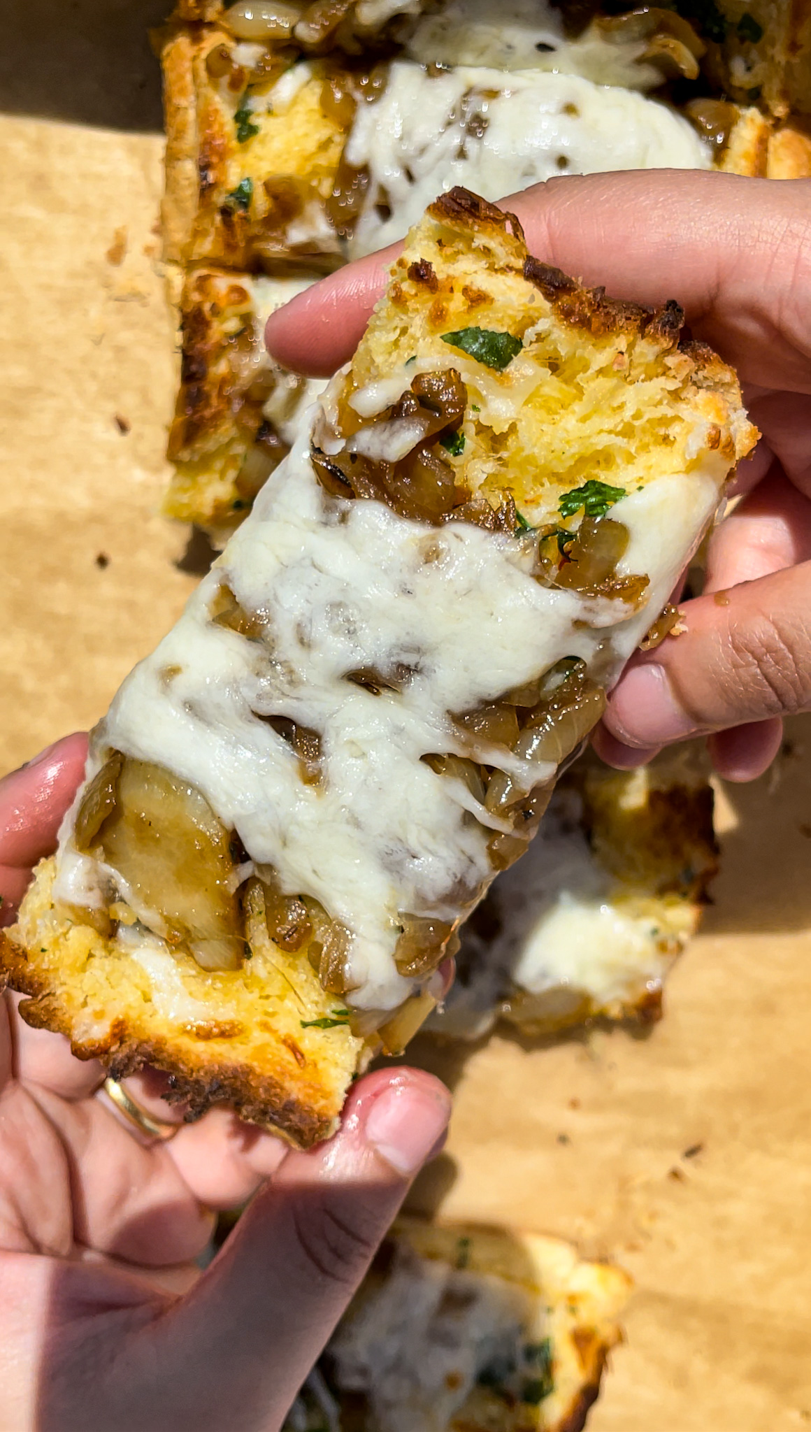 FRENCH ONION CHEESE BREAD