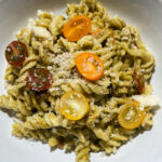 EASY TOMATO PESTO PASTA