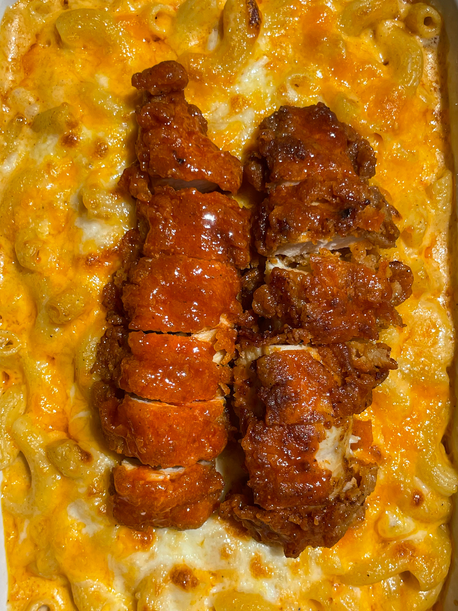 MAC AND CHEESE WITH BUFFALO CHICKEN TENDERS