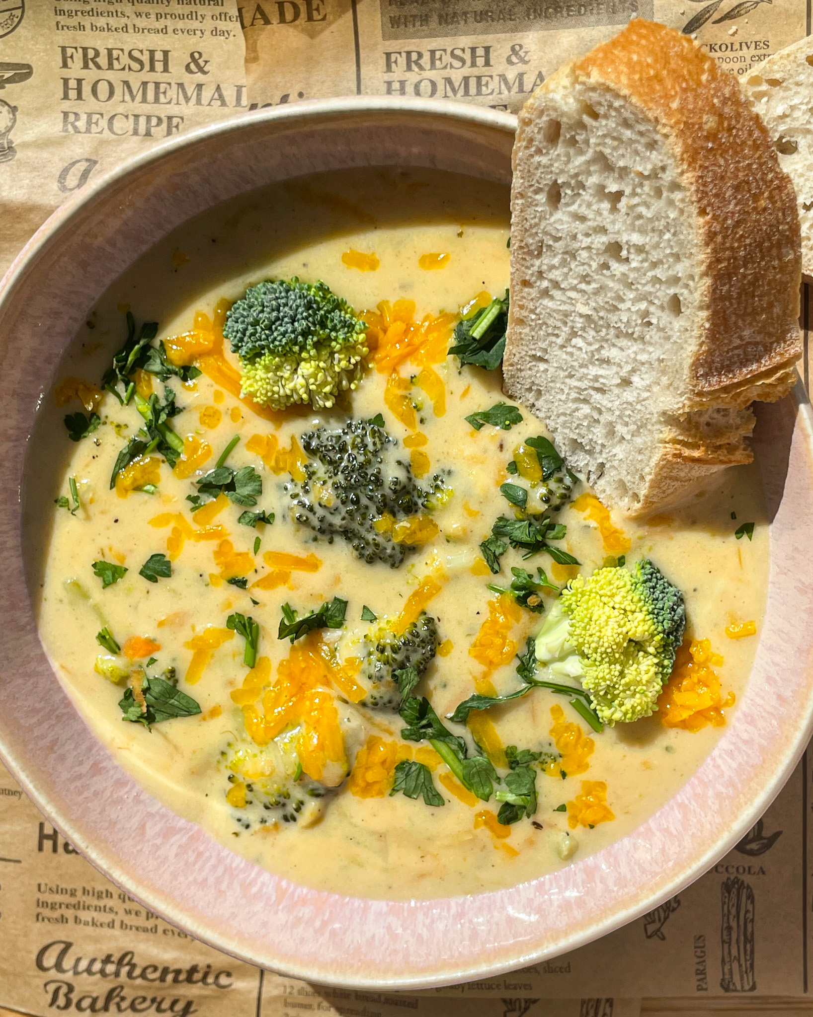 BROCCOLI CHEDDAR SOUP