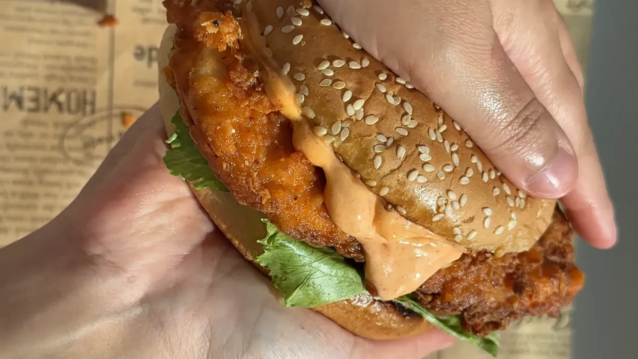 Zinger Chicken Burger