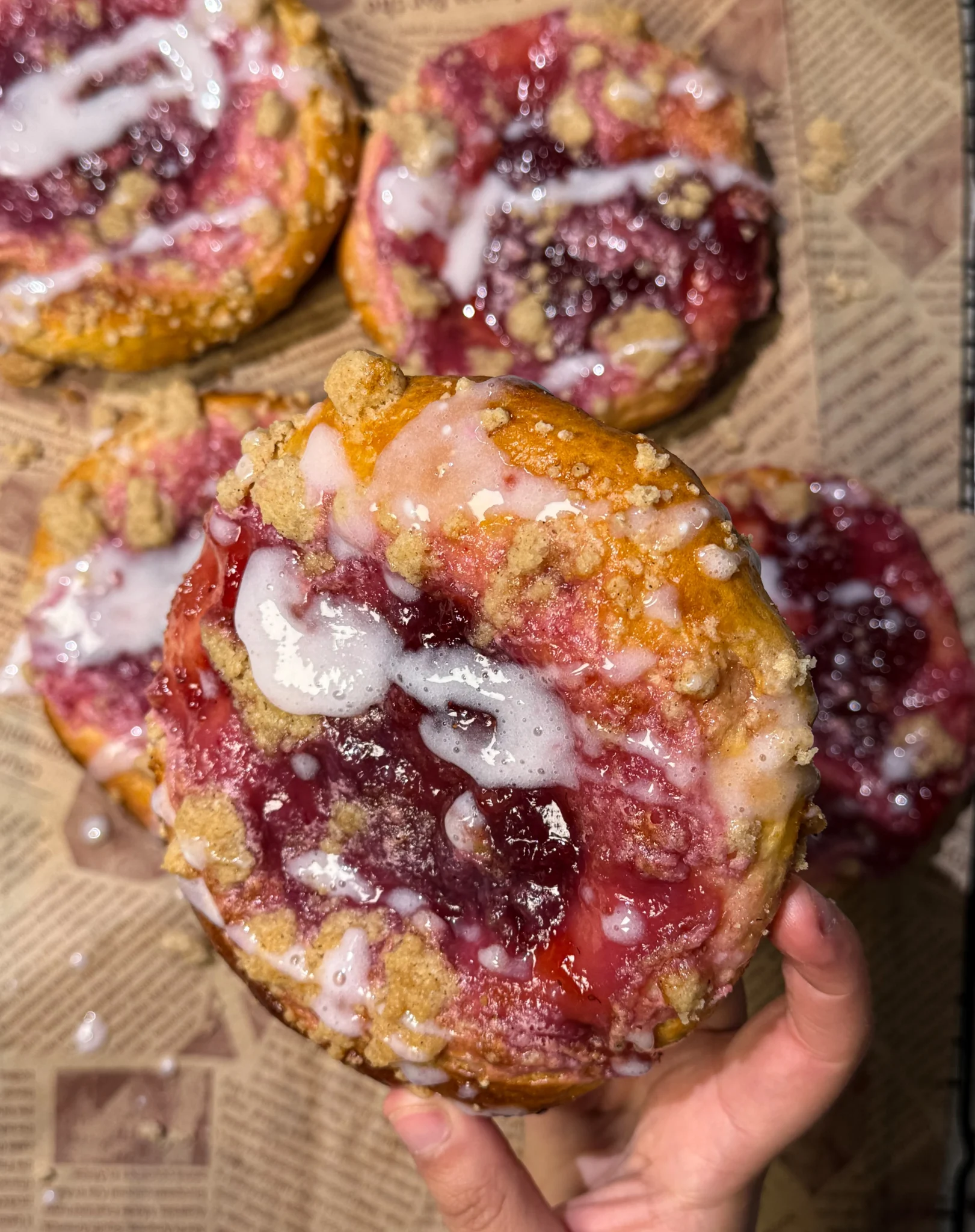 strawberry crumble danishes