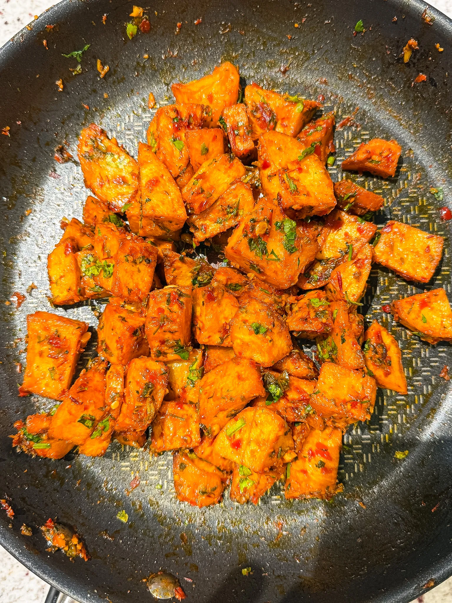 Lebanese Batata Harra (Spicy Garlic Potatoes)