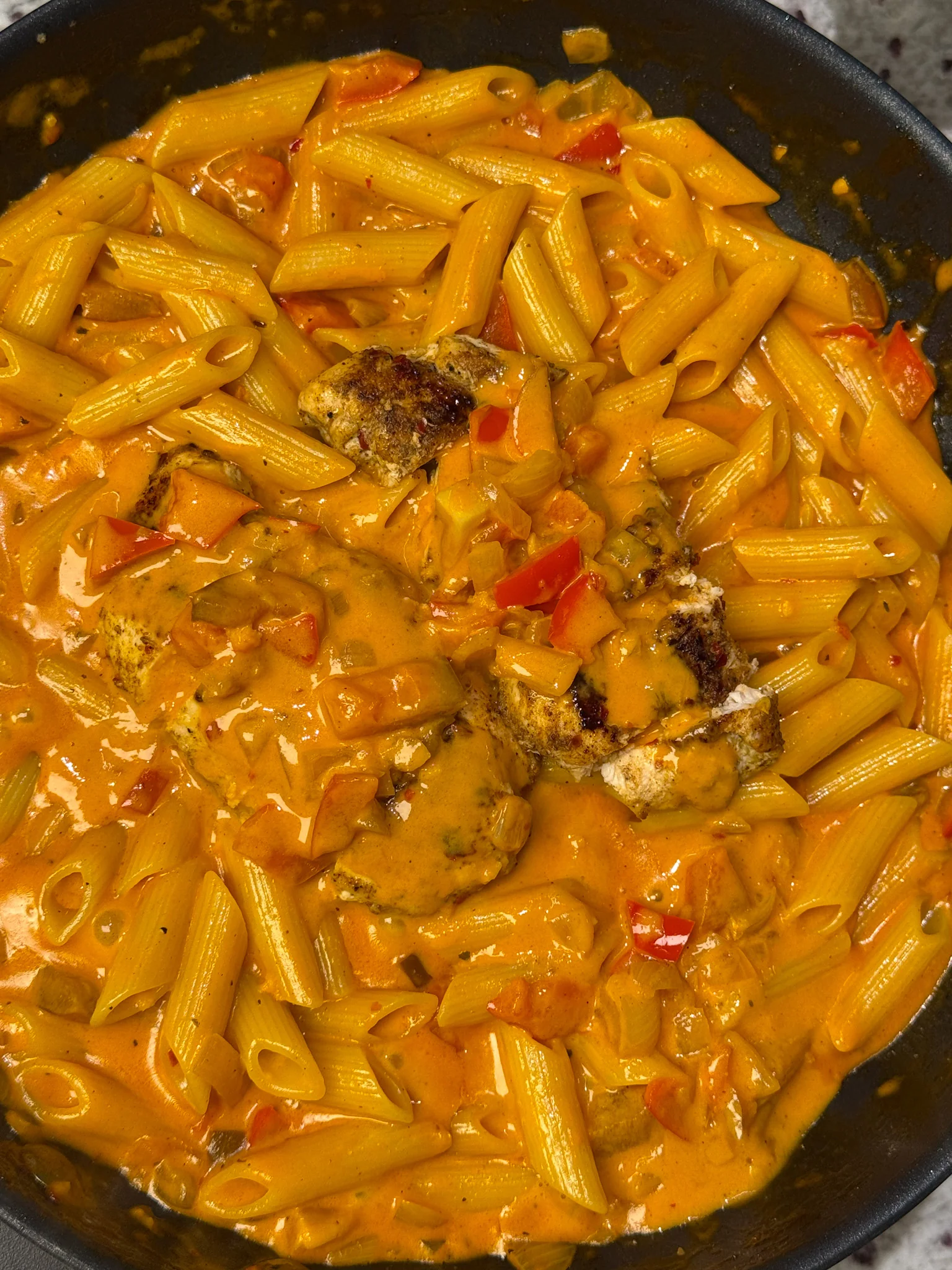 red pepper chicken pasta