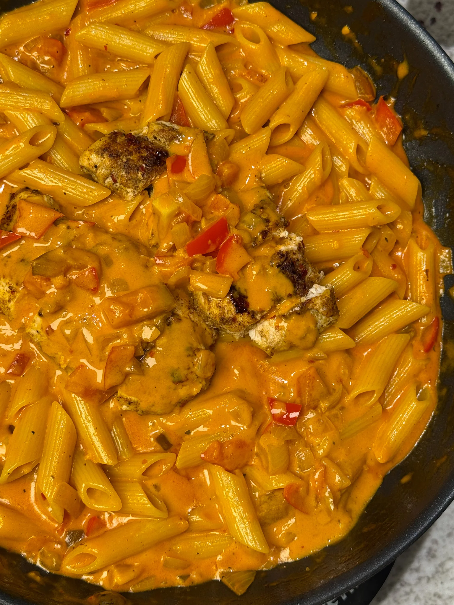 red pepper chicken pasta