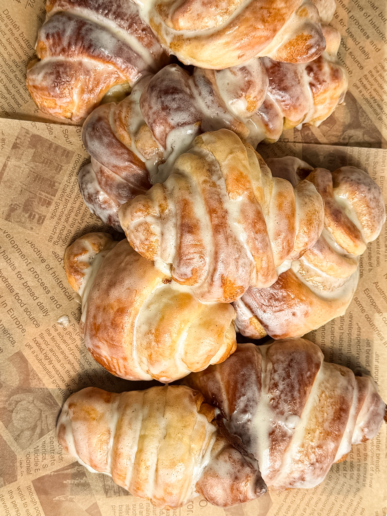 cinnamon-roll-croissants