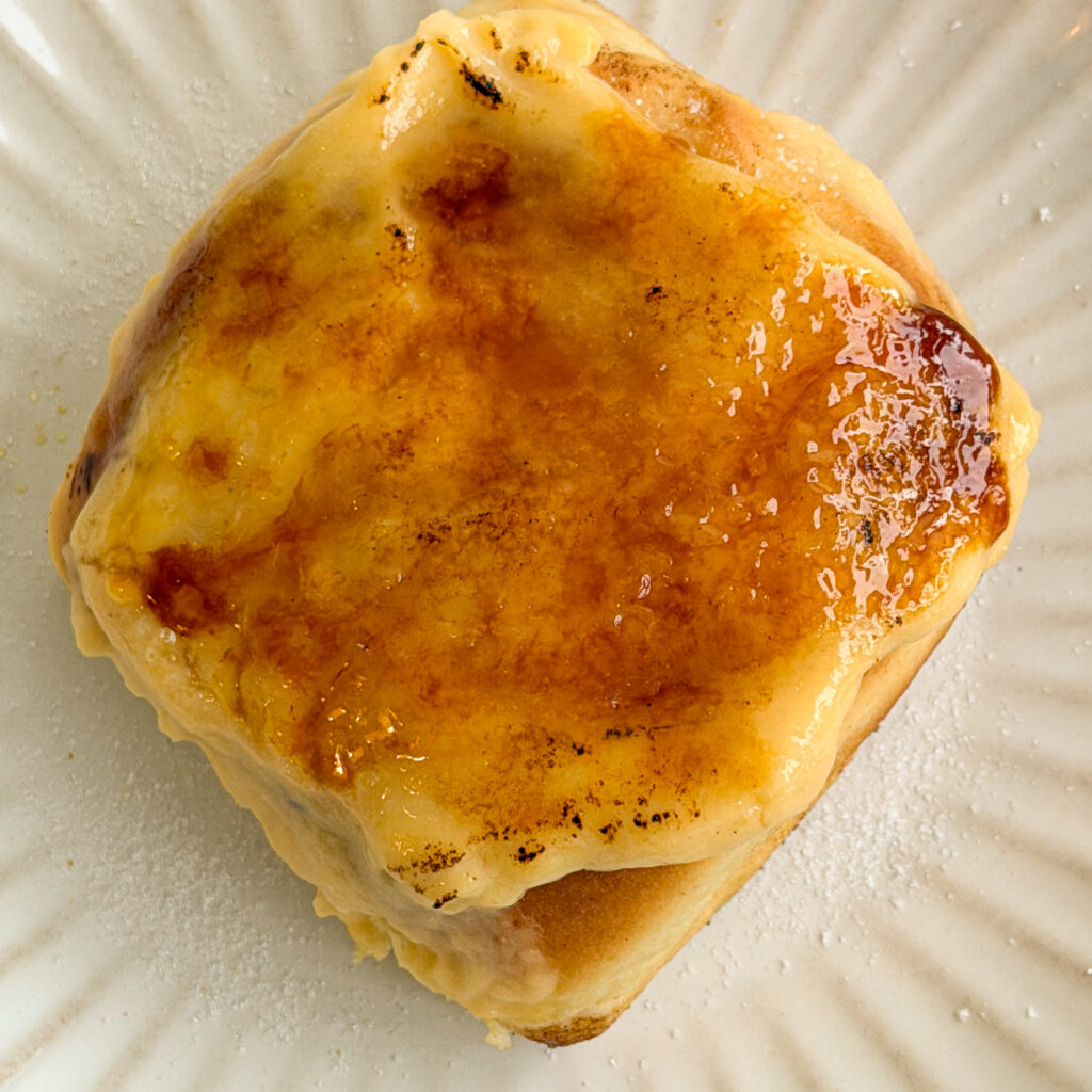 Crème Brûlée Cinnamon Rolls